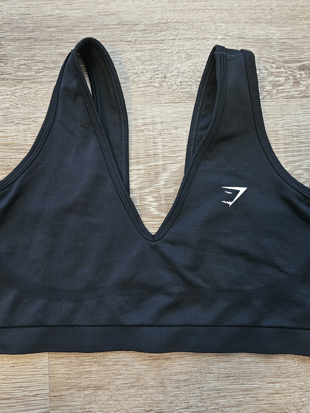 Gymshark Black‎ V-Neck Seamless Sports Bra with Logo